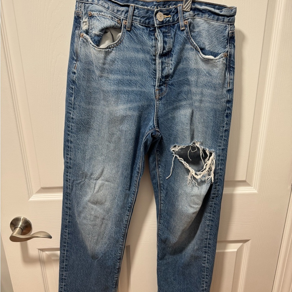 American Eagle Outfitters Women's Blue Distressed Straight Jeans - Picture 1 of 8